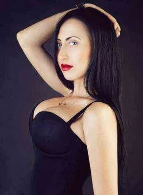 Shanna de Merville❷